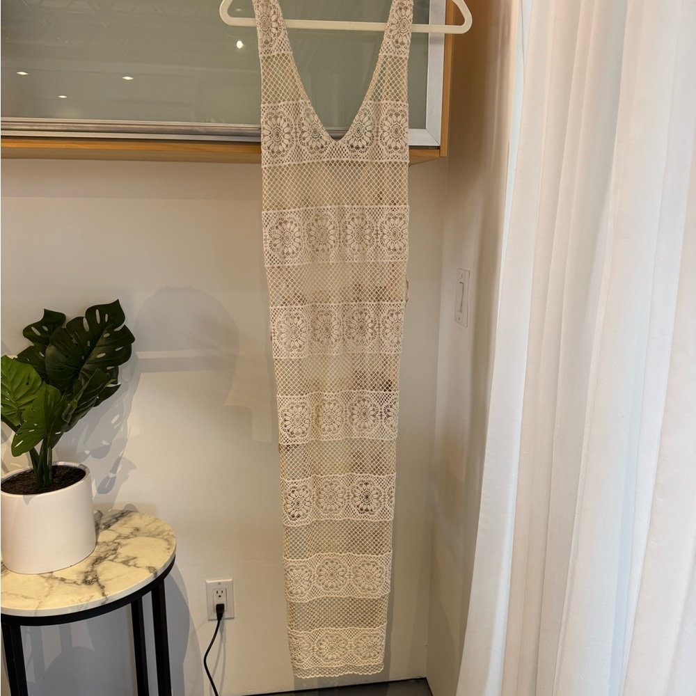 Elegant Cream Crochet Swim Cover-Up - Picture 4 of 4